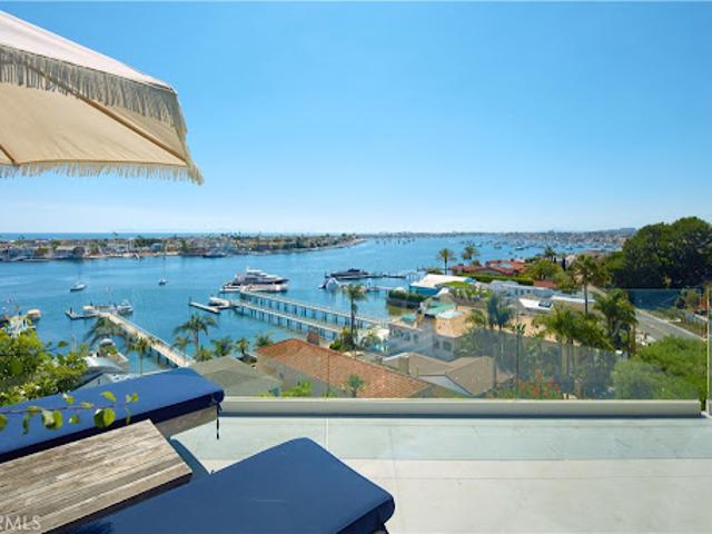House for sale in Corona Del Mar, California