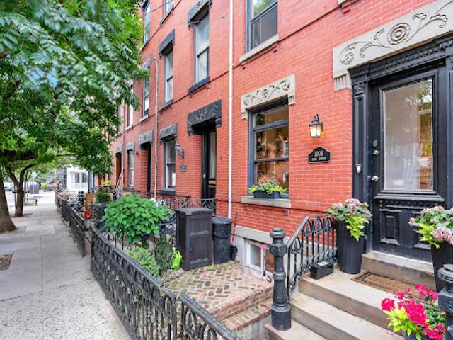 House for sale in Hudson, New Jersey