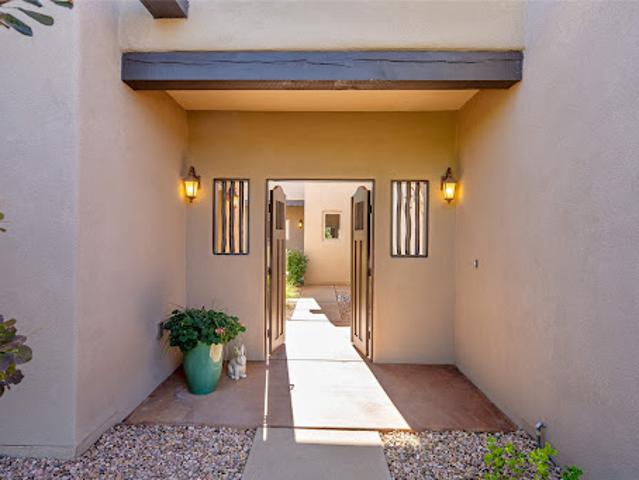 House for sale in Santa Fe, New Mexico