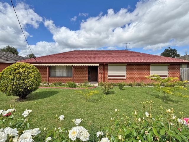 House for rent in Allambee, Victoria
