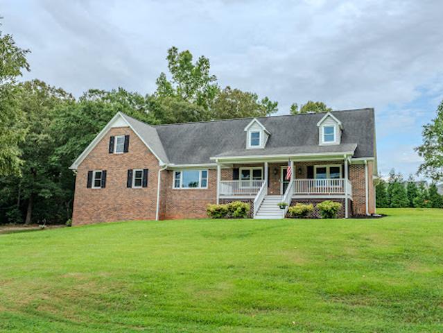 House for sale in Fountain Inn, South Carolina