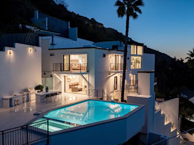 House for sale in Canoga Park, California
