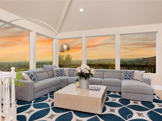 House for sale in Santa Ana, California