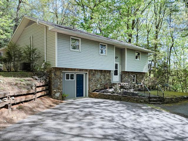 House for sale in Saluda, North Carolina