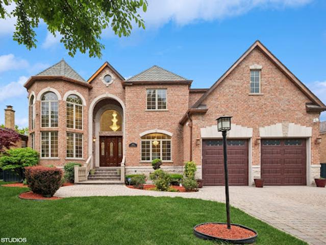 House for sale in Lincolnwood, Illinois