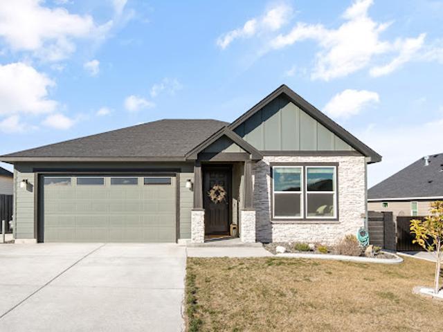 House for sale in West Richland, Washington