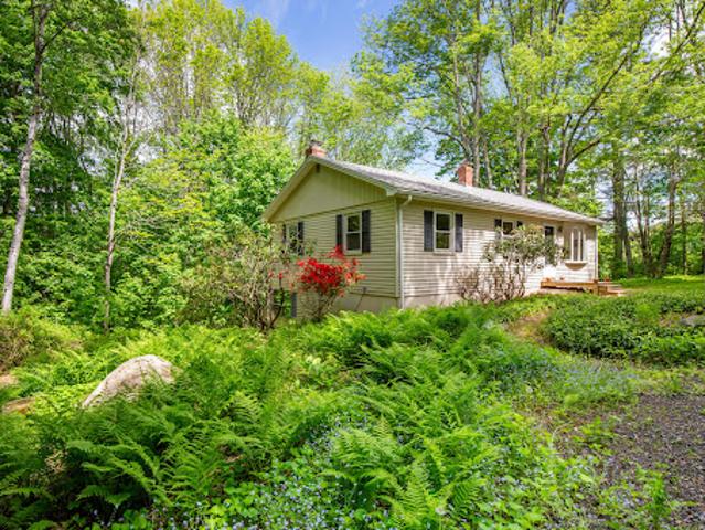 House for sale in Edgecomb, Maine