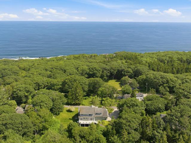House for sale in Cape Elizabeth, Maine