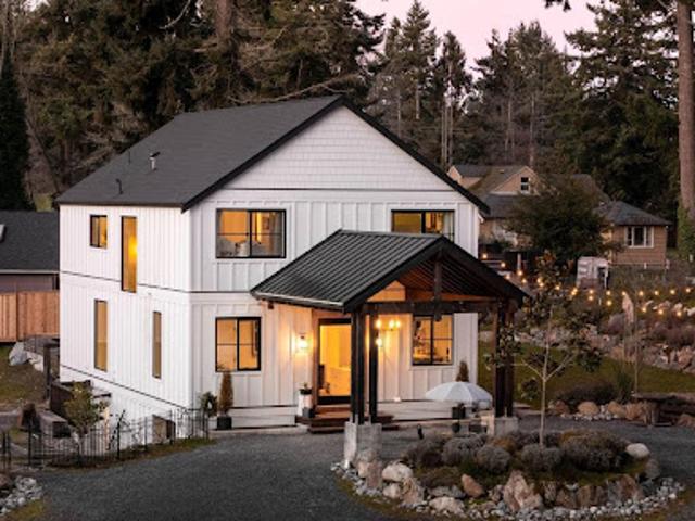 House for sale in Saanich, British Columbia