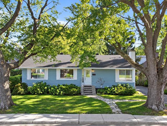 House for sale in Dorval, Quebec