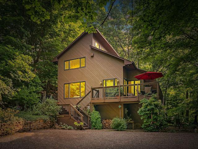 House for sale in Ancaster, Ontario