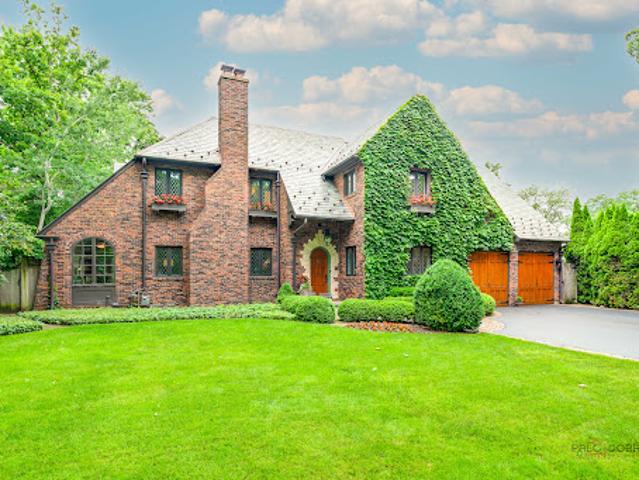 House for sale in Lake Forest