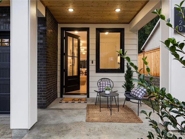 House for sale in Bellevue, Washington