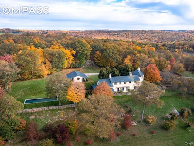 House for sale in Millbrook, New York