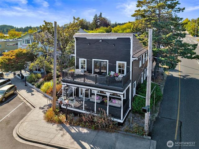 House for sale in Kingston, Rhode Island
