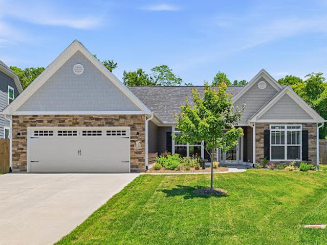 House for sale in Hendersonville, North Carolina