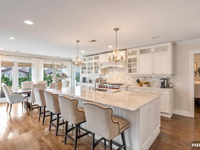 House for sale in Cliffside Park, New Jersey