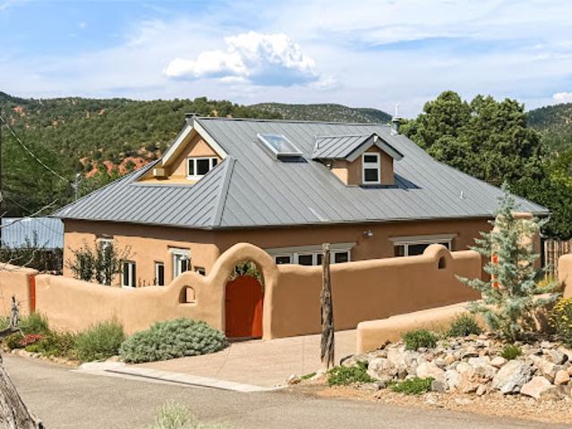 House for sale in Santa Fe, New Mexico