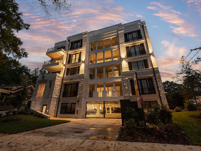 House for sale in Charlotte, Mecklenburg County