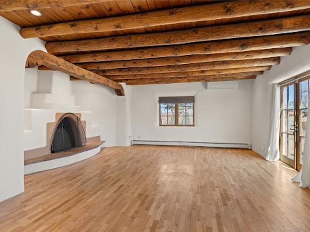 House for sale in Santa Fe, New Mexico