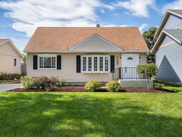 House for sale in Countryside, Cook County