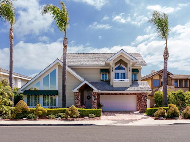 House for sale in Huntington Beach, California