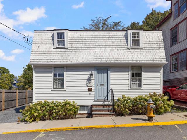 House for sale in Newport, Newport County