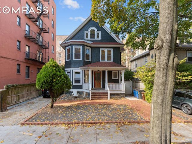 House for sale in Arverne, New York