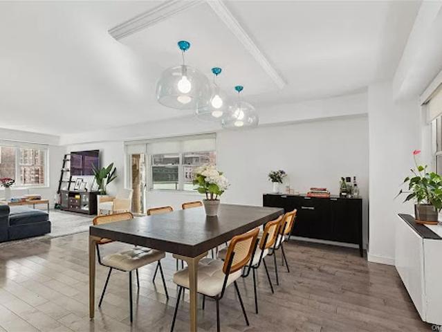House for sale in New York, Arverne