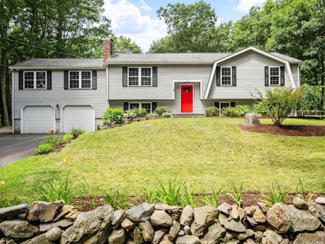 House for sale in Groton, Massachusetts