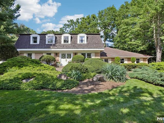 House for sale in Wyckoff, New Jersey