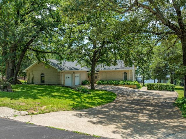 House for sale in Flint