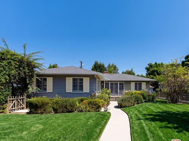 House for sale in Sherman Oaks Neighborhood Council District, Canoga Park
