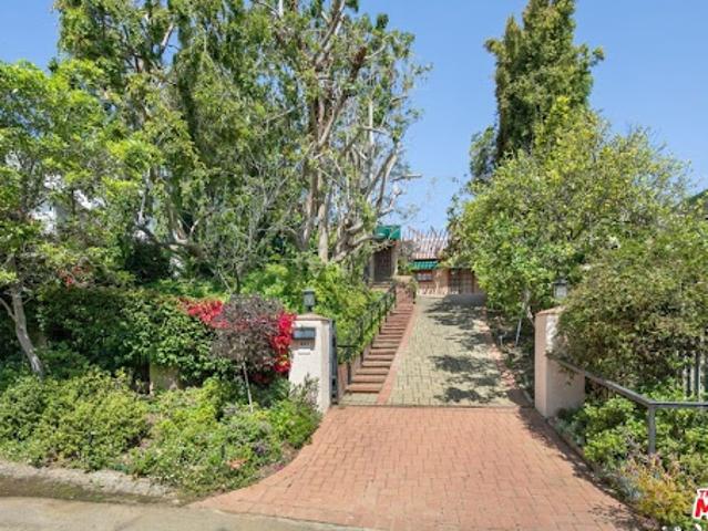 House for sale in Canoga Park, California