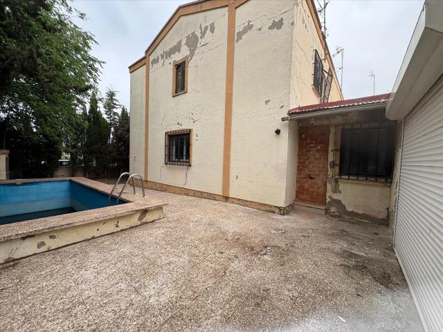 Casa en venta en Daimiel, Castilla-La Mancha
