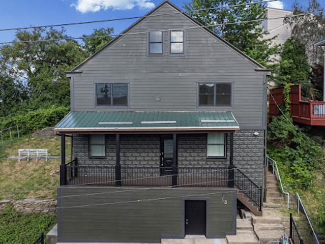House for sale in Pittsburg, Pennsylvania