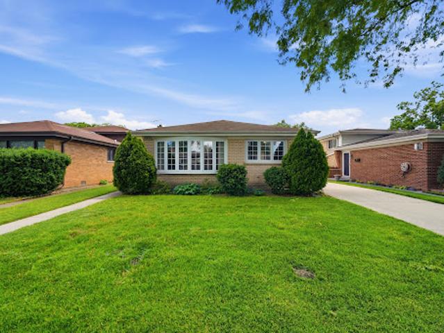 House for sale in Morton Grove, Illinois