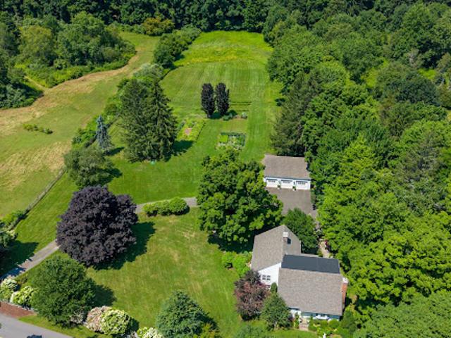 House for sale in Woodbury, Connecticut