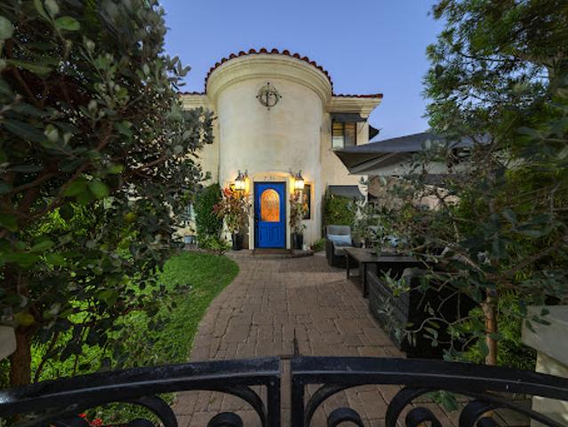 House for sale in Huntington Beach, California