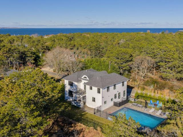House for sale in Wainscott, New York