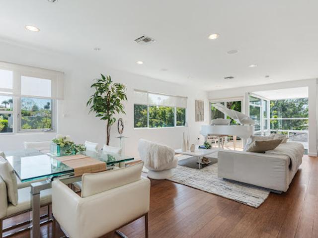 House for sale in Los Angeles, Los Angeles County