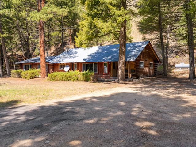 House for sale in Ravalli, Montana