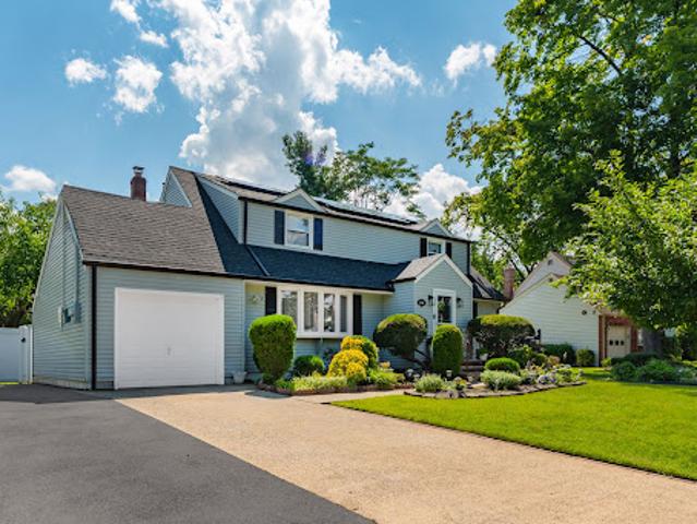 House for sale in Fair Lawn, New Jersey