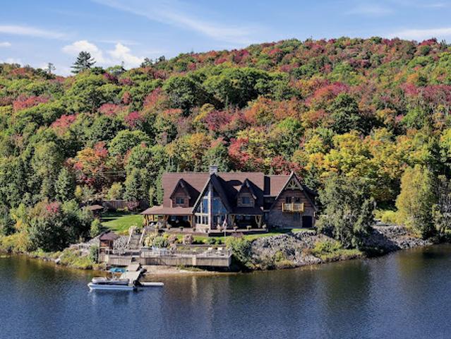 House for sale in Ontario