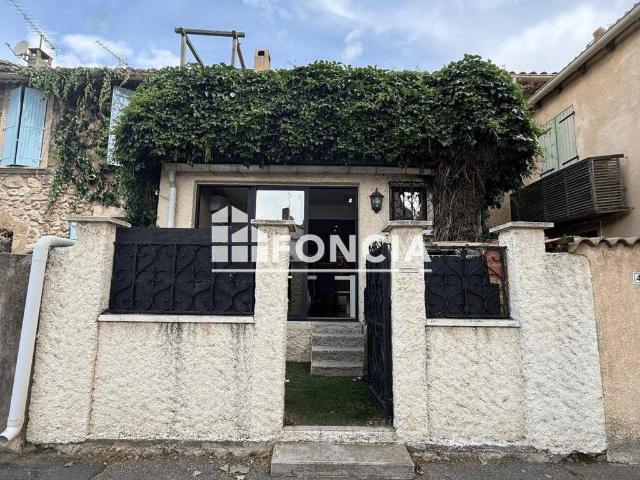 Maison location à Lotissement de Calès, Lamanon