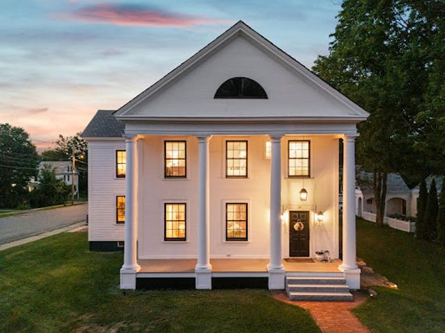 House for sale in New Hampshire