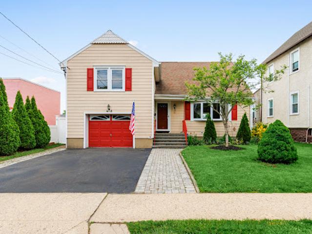 House for sale in Harrison, New York