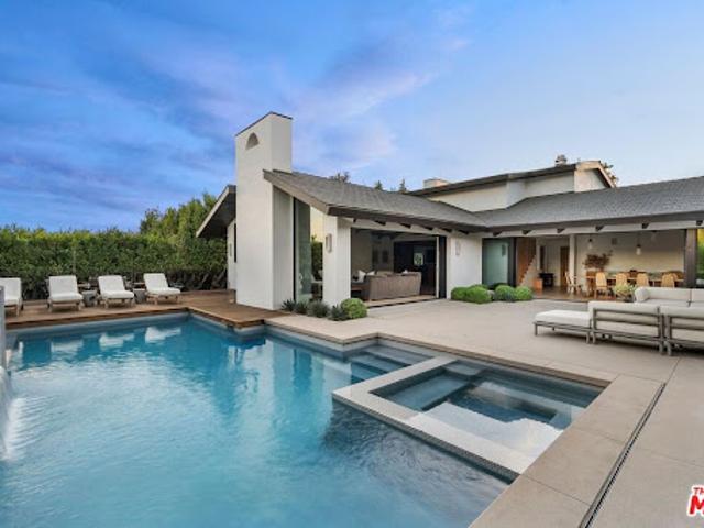 House for sale in Canoga Park, California