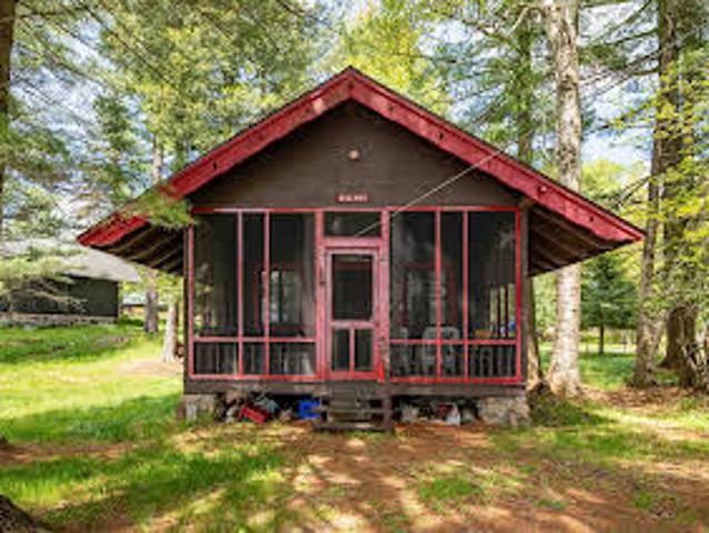 House for sale in Long Lake