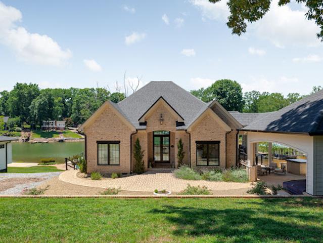House for sale in Mooresville, North Carolina
